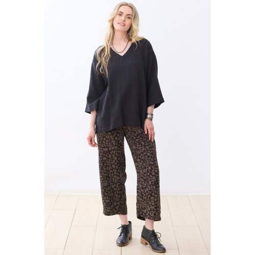 Kesari Pull-On Crop Pant - Fossil/Black